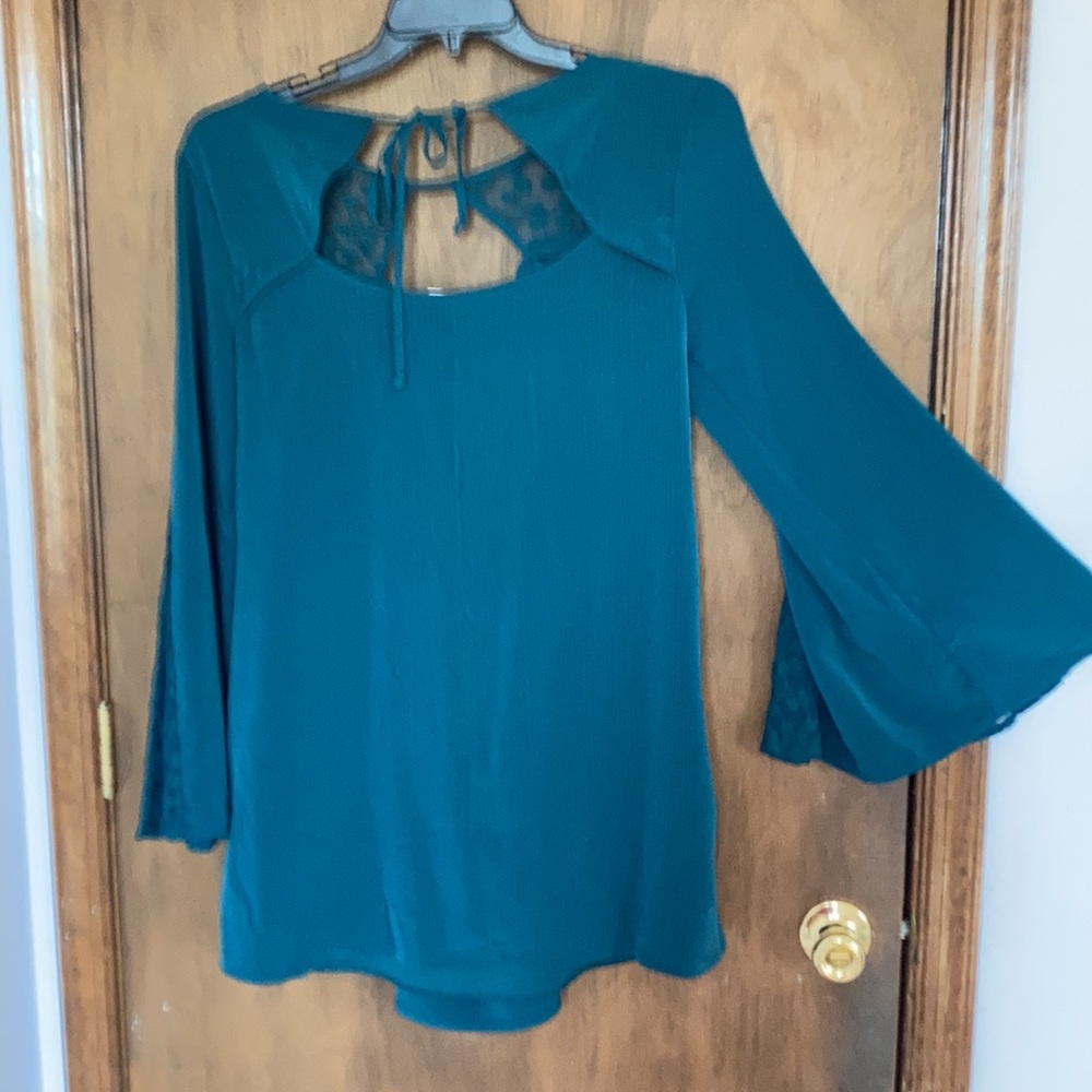 Price Firm πΊ Altar'd State boho bell sleeve dress w/ cutout size S - Picture 11 of 15